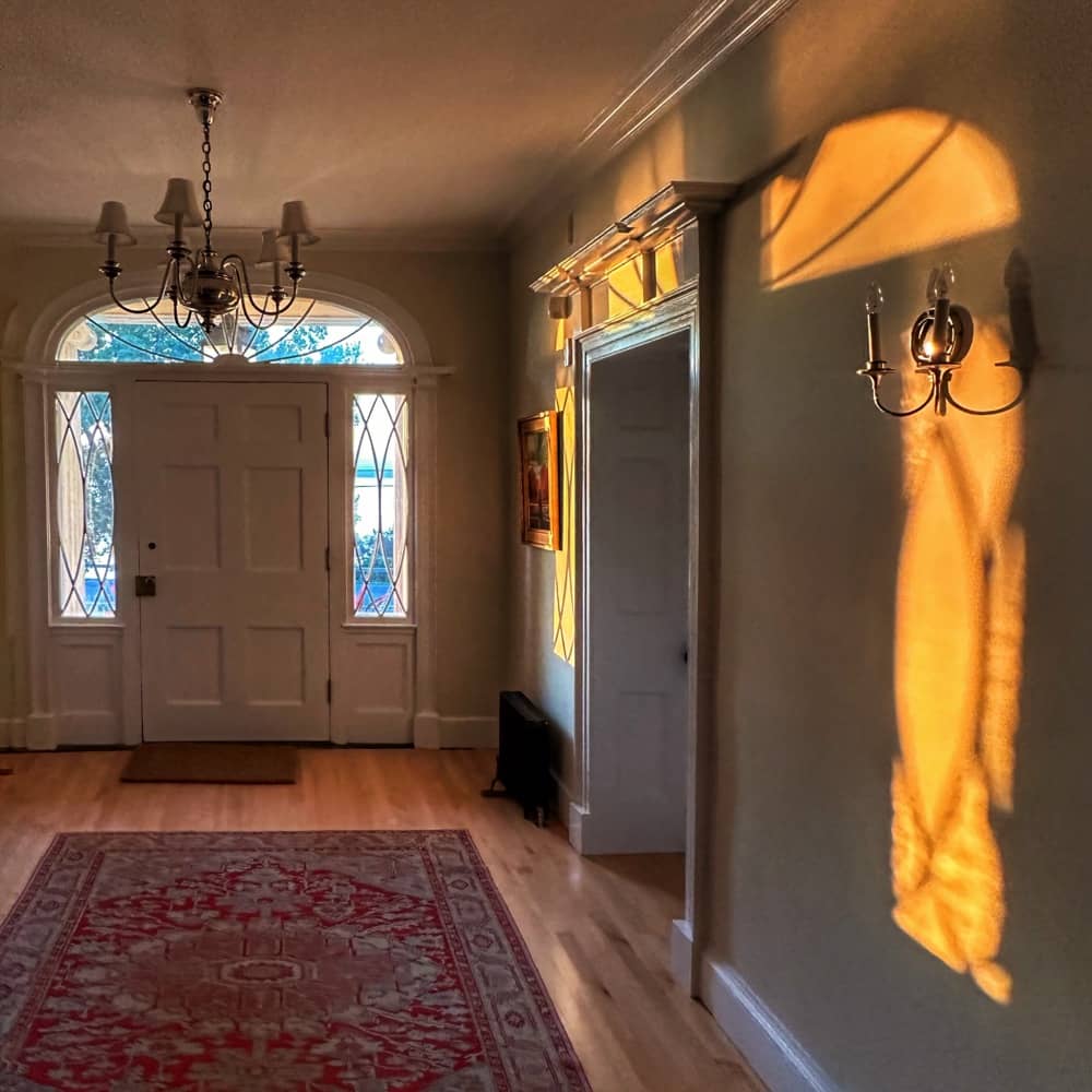 Amber Hour​ (Photo: Susan Bacot-Davis)