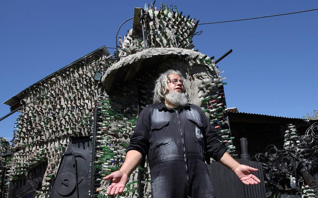 Tito Ingenieri's Bottle House