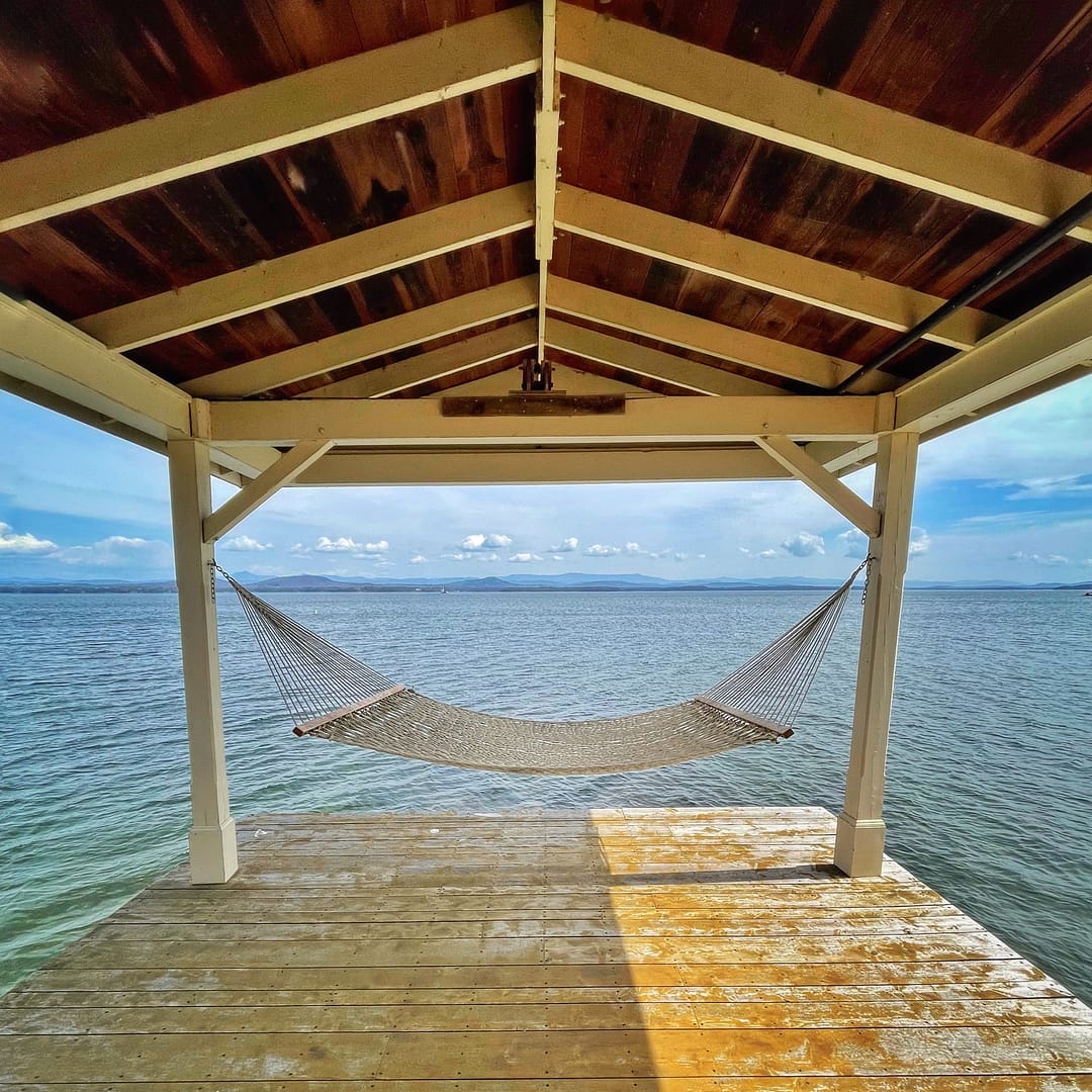 April Oasis: Rosslyn boathouse, April 11, 2021 (Photo: Geo Davis)