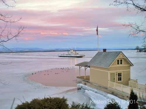La Vie en Rose La Vie en Rose: Rosslyn boathouse during late February sunset (Credit: Kristen Eden)