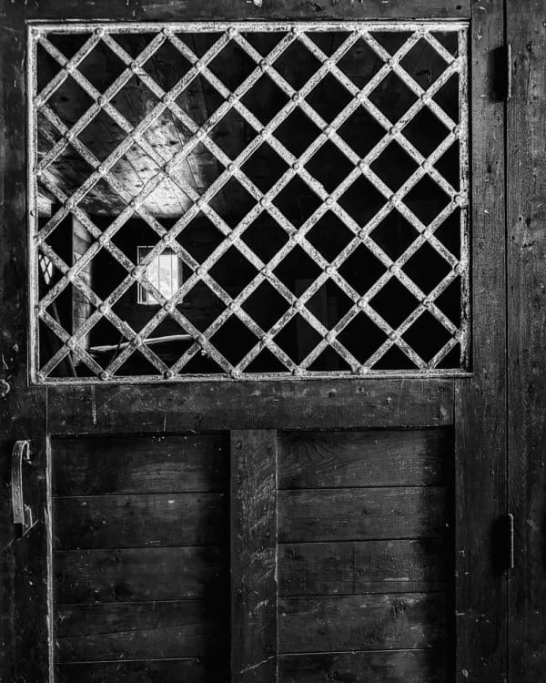 Wabi-sabi Horse Stall (Photo: Geo Davis via Horse Stall Haiku)